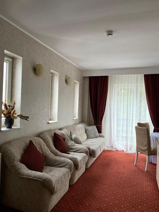 Hotel Miraj - Restaurant & Sauna & Biliard Poiana Brasov Luaran gambar