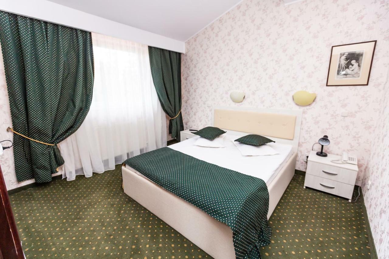 Hotel Miraj - Restaurant & Sauna & Biliard Poiana Brasov Luaran gambar
